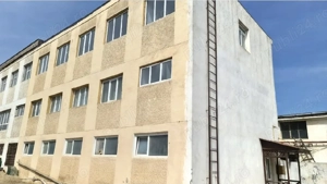 Inchiriez cladire P+2 