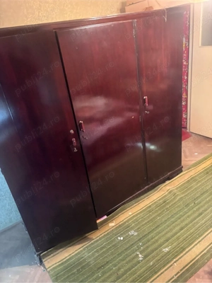 Donez tot ce este in apartament