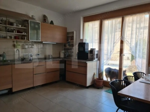 Vilă D+P+M cu teren generos de 1000mp și vedere panoramică ! - imagine 3