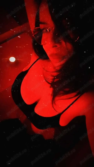 Vrei o experienta nebuna cu un cuplu ? sau in 4 cu inca o prietena ? - imagine 1