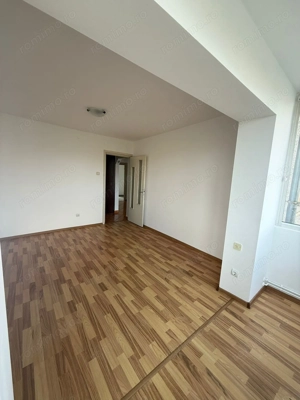 Apartament cu 3 camere etajul 2, posibilitate de centrala Soarelui - imagine 12