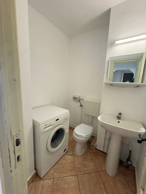 Apartament cu 3 camere  2 bai, decomandat Soarelui - imagine 9
