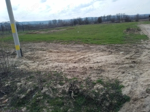 Vand casa la roșu si teren de 10000mp - imagine 4