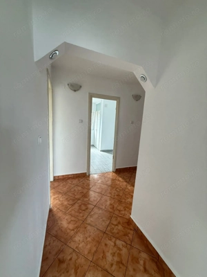 Apartament cu 3 camere  2 bai, decomandat Soarelui - imagine 10