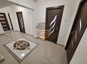 3 camere, Gara, decomandat, etaj 8/10 lift, izolat, renovat, 71mp, balcon 6.4mp - imagine 2