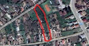 Teren cu Casa Batraneasca