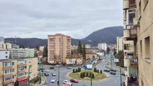 Blocul Onix, apartament cu 4 camere, inchiriere pe termen lung.