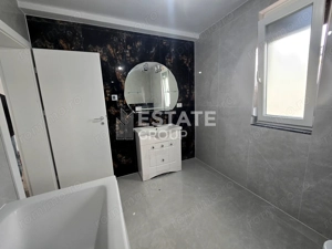 Duplex cu 5 camere despartit prin garaj in Giarmata - imagine 6