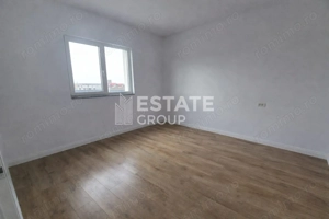 Duplex cu 5 camere despartit prin garaj in Giarmata - imagine 4