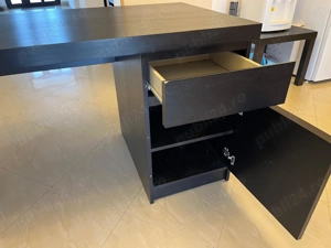 Birou office Ikea culoare maro 140x65 cm