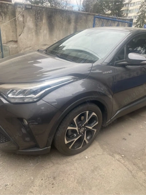 Vand Toyota CHR din 2020 motor de 2 L  - imagine 6