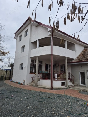 vand casa vila cu teren mare