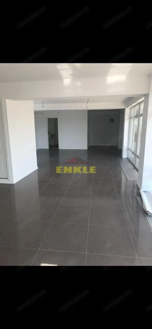 De inchiat spatiu comercial, zona Ultracentrala