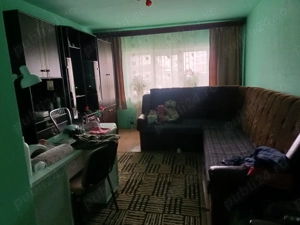 Vând apartament cu 3 camere,decomandat  - imagine 10