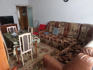 Vând apartament cu 3 camere,decomandat  - imagine 3