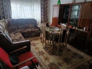 Vând apartament cu 3 camere,decomandat  - imagine 8