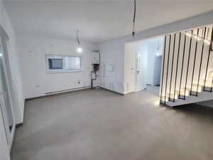 Duplex superb - la asfalt - gata de mutat