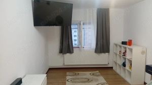Vând apartament cu 3 camere în Șimleu Silvaniei  - imagine 2