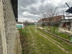 Casa de vanzare, 100 mp, teren 2700 mp, zona Secuieni - imagine 4