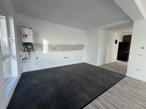 Etaj 1. Cu 2 bai . 2 locuri de parcare  - imagine 2