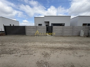 Casa parter cocheta, 3 camere, teren 253 mp – ideala pentru familie