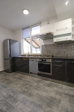 Casa individuala, zona Brytim, 4 camere + 2 bai, centrala proprie. - imagine 12