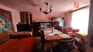 Casa cu 2 camere de vanzare si 403 mp de teren in Ronat