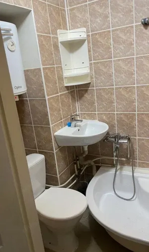 Garsonieră de închiriat   zona Apusului