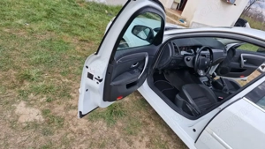 Vand Laguna 3 2014 1.5 110 Preț 3200 - imagine 7