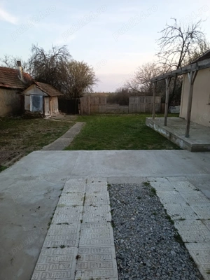  Casă de vânzare în sat Miersig,comuna Husasău de Tinca   23 km de Oradea  - imagine 4