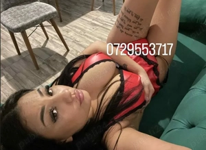 Bruneta Hottt  Noua in orasul tau 