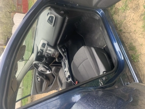 Vând Renault kadjar an 2015 motor 1.5 d automat 169000km mașina neînmatriculat nu s-au scos nr roșii - imagine 6