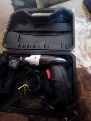 Vând surubelnita mașină gaurit electrica