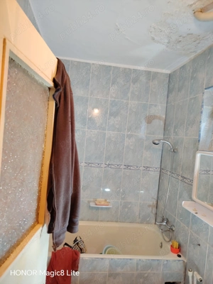 De vînzare Apt. cu 3 cam. situat la etajul 1 10, în zona Sc. Gimnazială nr. 3 din Slobozia, jud. IL. - imagine 4