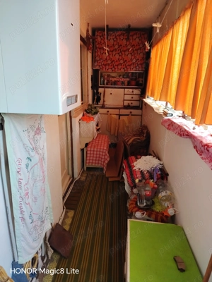 De vînzare Apt. cu 3 cam. situat la etajul 1 10, în zona Sc. Gimnazială nr. 3 din Slobozia, jud. IL. - imagine 2