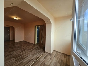 Apartament 2 camere, renovat, zona Liceul Traian