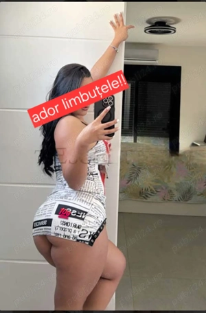 Ador săruturile  intime  brunetă inalta cu forme !!! 