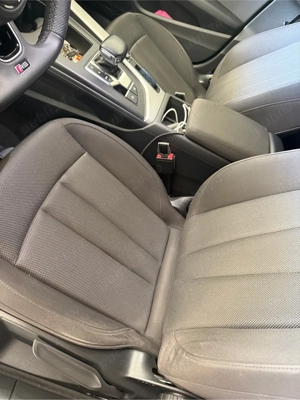 Audi A4 an 2020 - imagine 13