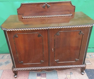 Comoda Vintage cu 2 usi Stil Rococo; Comoda cu ornament