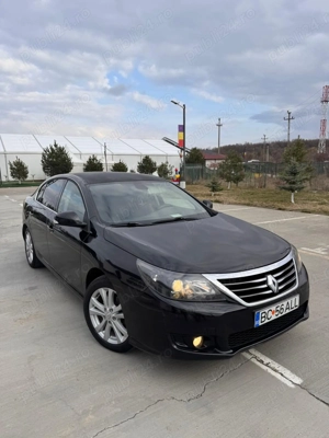 Renault latitude  - imagine 2