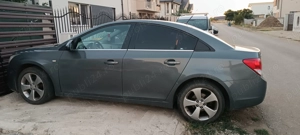 Vând Chevrolet cruze (cutie automata defecta) - imagine 3