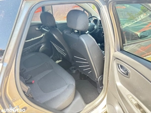 Renault Captur 1.5 DCI 110 cp - imagine 8