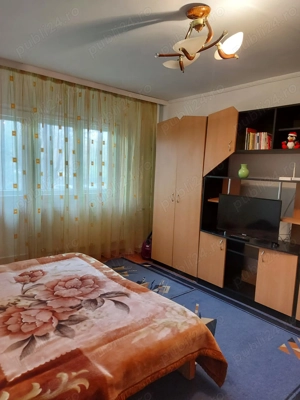 Închiriez URGENT garsoniera PĂCII 5 min metrou