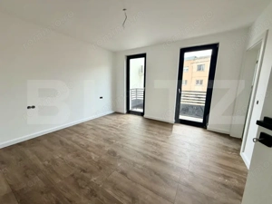 Apartament 3 camere , 101 mp , Scara interioară si Terasa , Zona - Cetate  - imagine 5