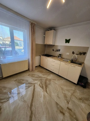 Regim hotelier sau cu ora la parter,cu parcare gratuita aproape de UVVG si judetean,self check in - imagine 5