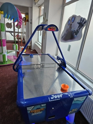 Vand afacere-loc de joaca