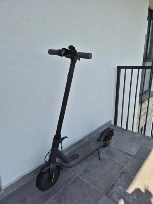  Vand trotineta electrica Xiaomi Mi Electric Scooter Essential 