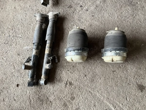 Vand 2 perne spate audi a6 c6 + 2 amortizoare electrice  - imagine 2