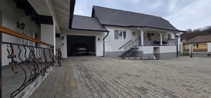 Casa ultramoderna de vanzare in Hetiur - imagine 4