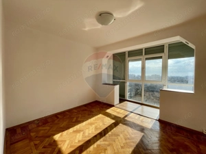 Apartament 3 camere | Etaj 8/9 | Zona Nord – Strada Cameliei, Ploiești